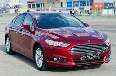 Седан Ford Fusion 2014 в 