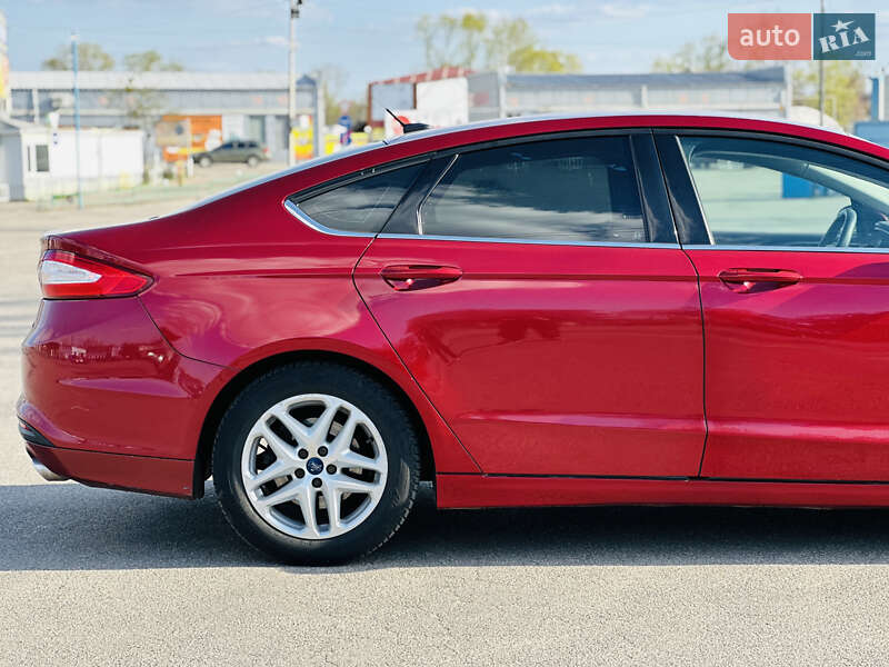 Седан Ford Fusion 2014 в Харкові