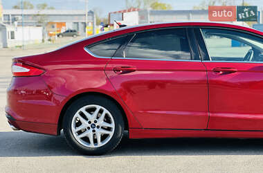 Седан Ford Fusion 2014 в 