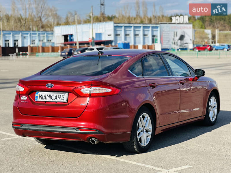 Седан Ford Fusion 2014 в Харкові