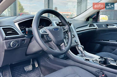 Седан Ford Fusion 2014 в 