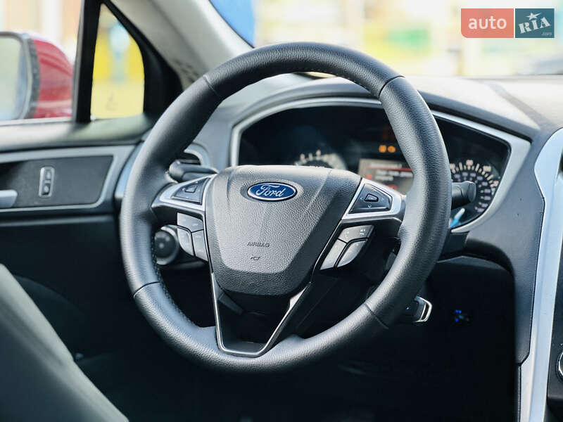 Седан Ford Fusion 2014 в Харкові