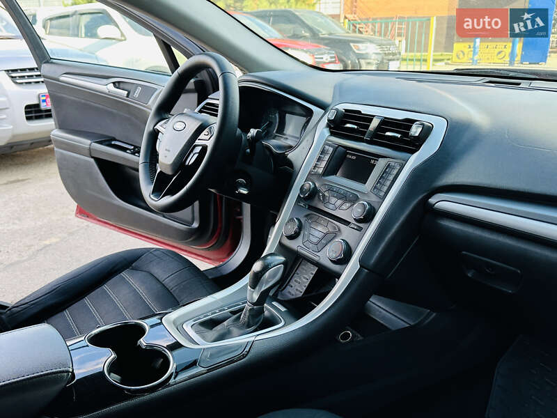 Седан Ford Fusion 2014 в Харкові