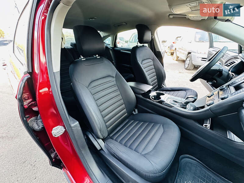 Седан Ford Fusion 2014 в Харкові