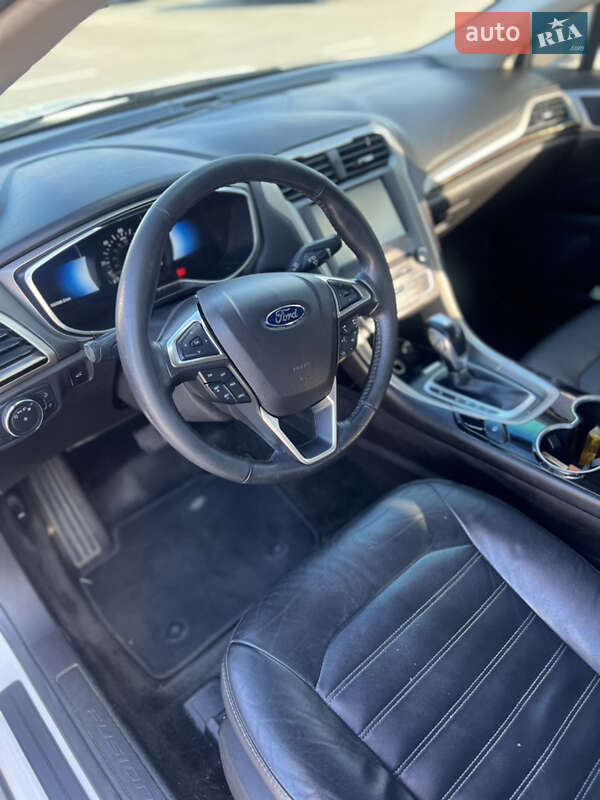 Седан Ford Fusion 2016 в Києві