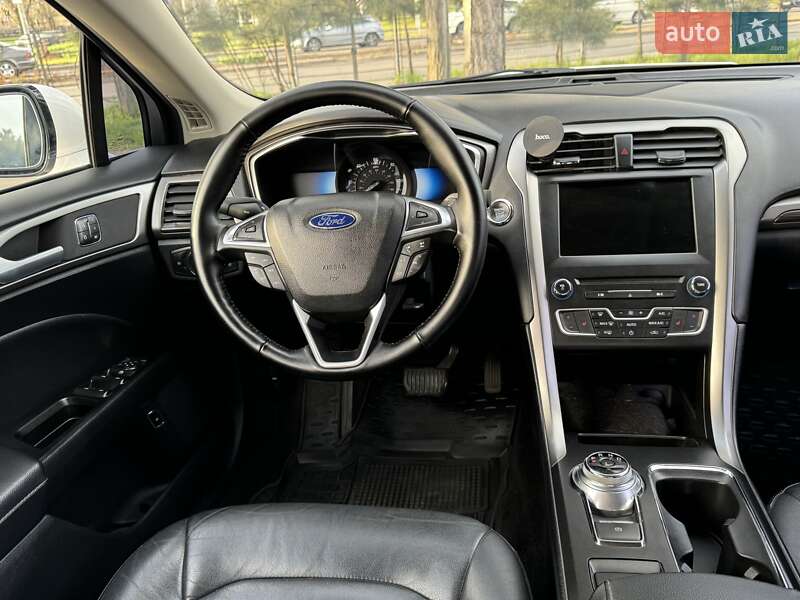 Седан Ford Fusion 2016 в Одессе