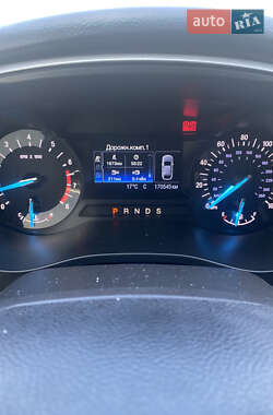 Седан Ford Fusion 2013 в 