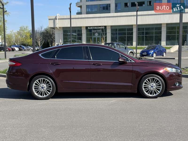 Седан Ford Fusion 2013 в Днепре