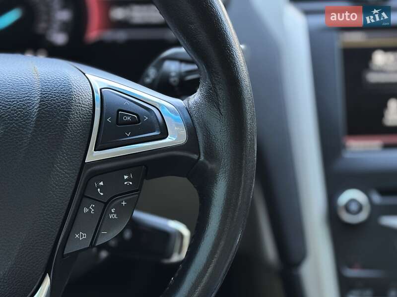 Седан Ford Fusion 2013 в Днепре