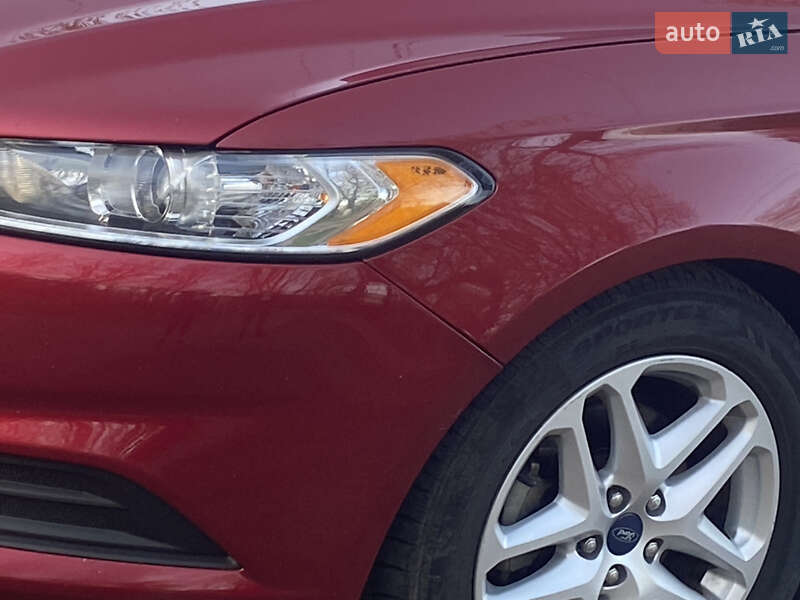Седан Ford Fusion 2015 в Яготине