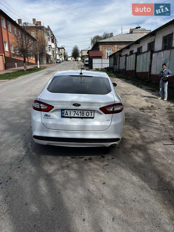 Седан Ford Fusion 2013 в Киеве