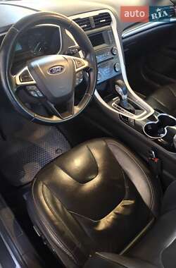 Седан Ford Fusion 2014 в 
