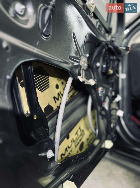 Седан Ford Fusion 2016 в Львове фото 4 Седан Ford Fusion 2016 в Львове