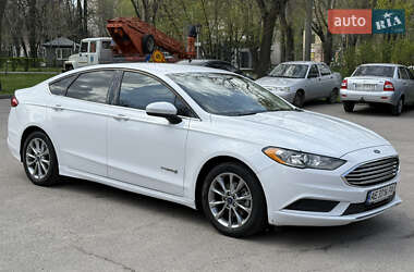 Седан Ford Fusion 2017 в 