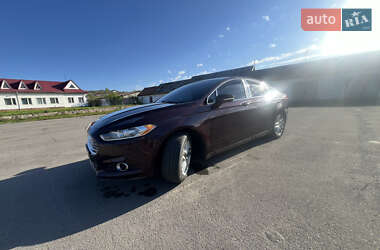 Седан Ford Fusion 2013 в 