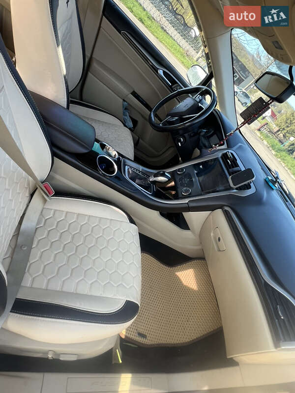 Седан Ford Fusion 2013 в Івано-Франківську