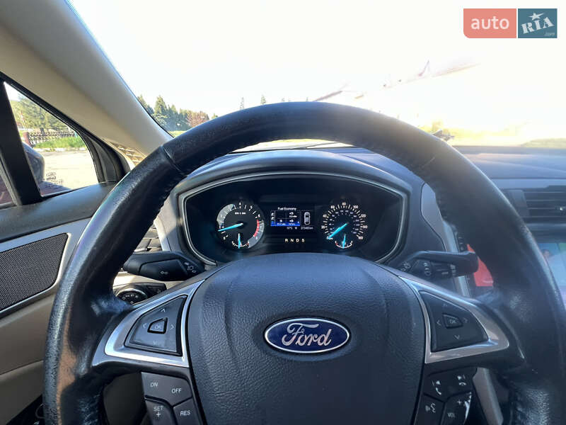 Седан Ford Fusion 2013 в Івано-Франківську