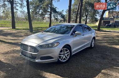Седан Ford Fusion 2014 в 