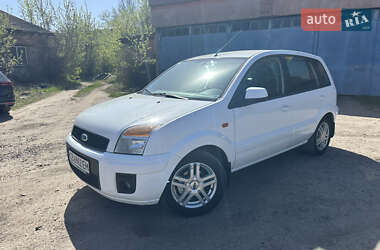 Хетчбек Ford Fusion 2010 в 