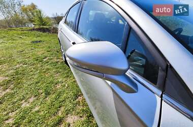 Седан Ford Fusion 2014 в 
