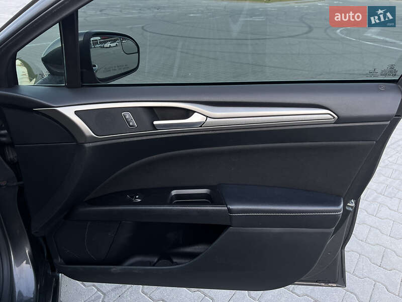 Седан Ford Fusion 2016 в Киеве