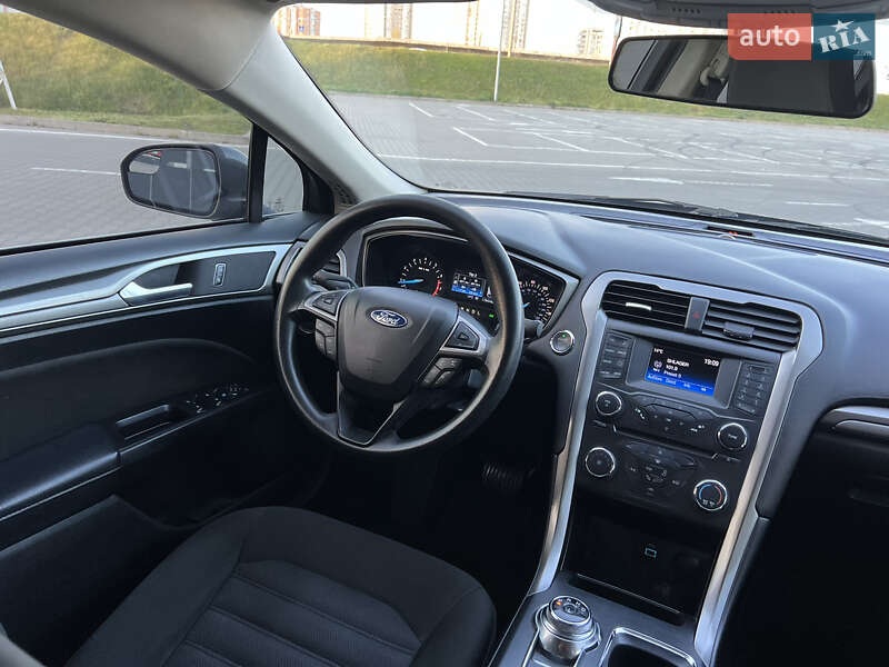 Седан Ford Fusion 2016 в Киеве