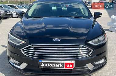 Седан Ford Fusion 2016 в 