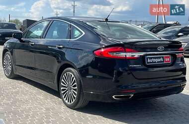 Седан Ford Fusion 2016 в 