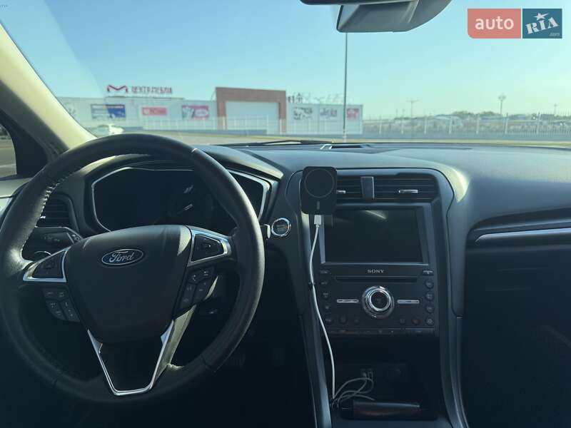 Седан Ford Fusion 2020 в Одессе