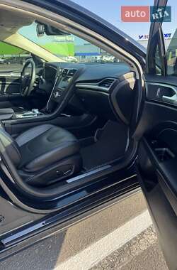 Седан Ford Fusion 2020 в 