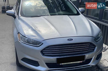 Седан Ford Fusion 2012 в 