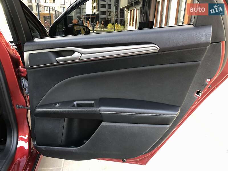Седан Ford Fusion 2018 в Киеве