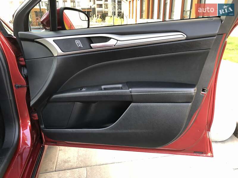 Седан Ford Fusion 2018 в Киеве