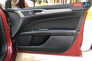 Седан Ford Fusion 2018 в 