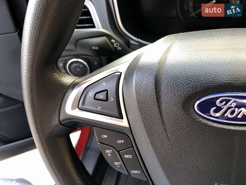Седан Ford Fusion 2018 в Киеве