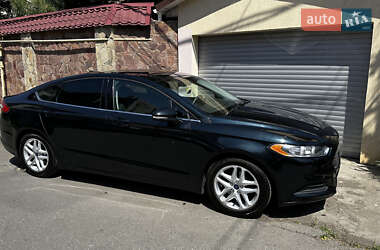 Седан Ford Fusion 2014 в 
