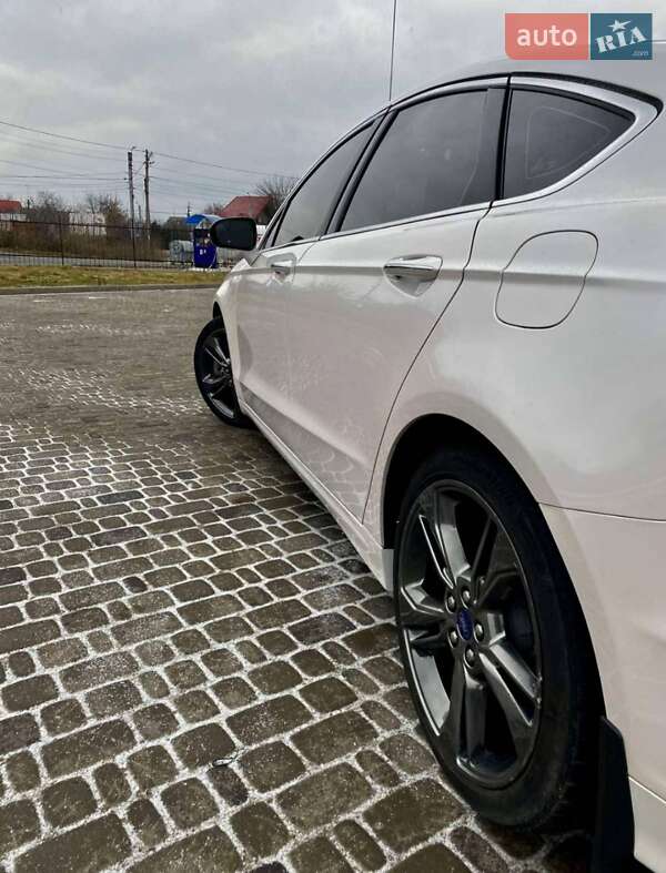 Седан Ford Fusion 2016 в Белой Церкви