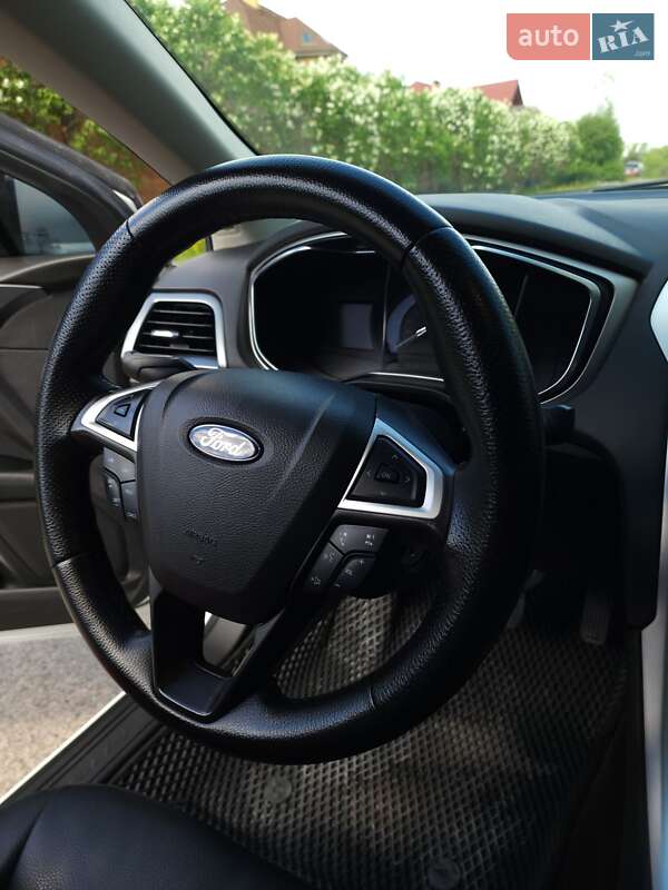 Седан Ford Fusion 2014 в Киеве