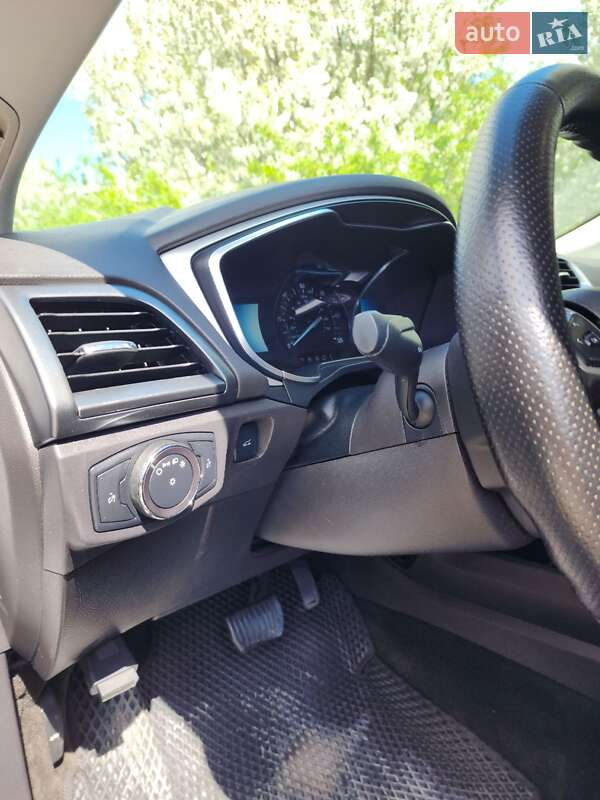 Седан Ford Fusion 2014 в Киеве