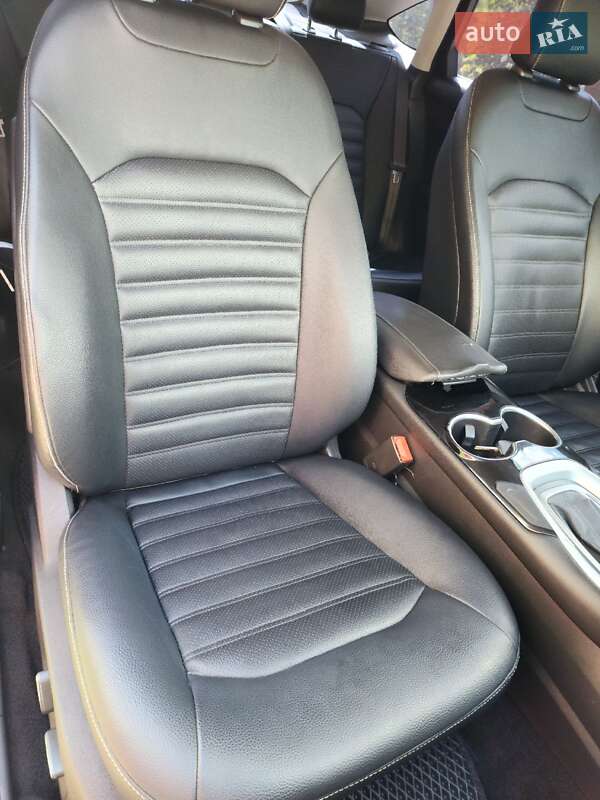 Седан Ford Fusion 2014 в Киеве