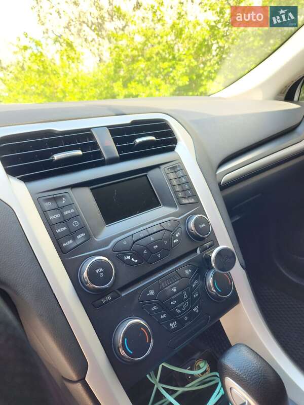Седан Ford Fusion 2014 в Киеве
