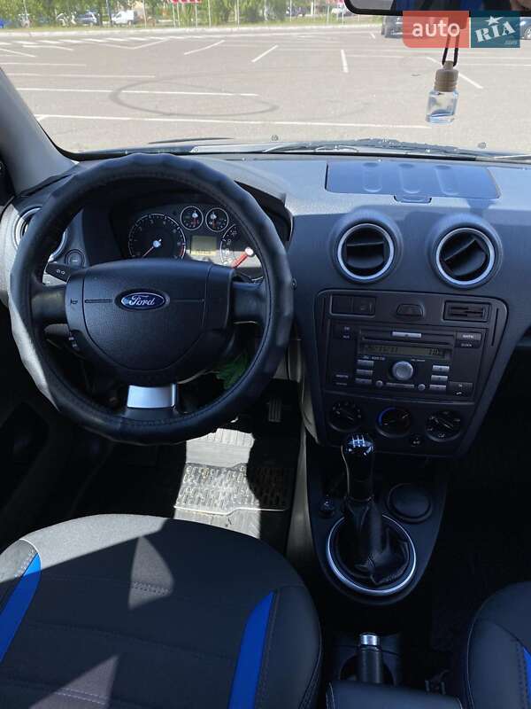 Хэтчбек Ford Fusion 2011 в Киеве