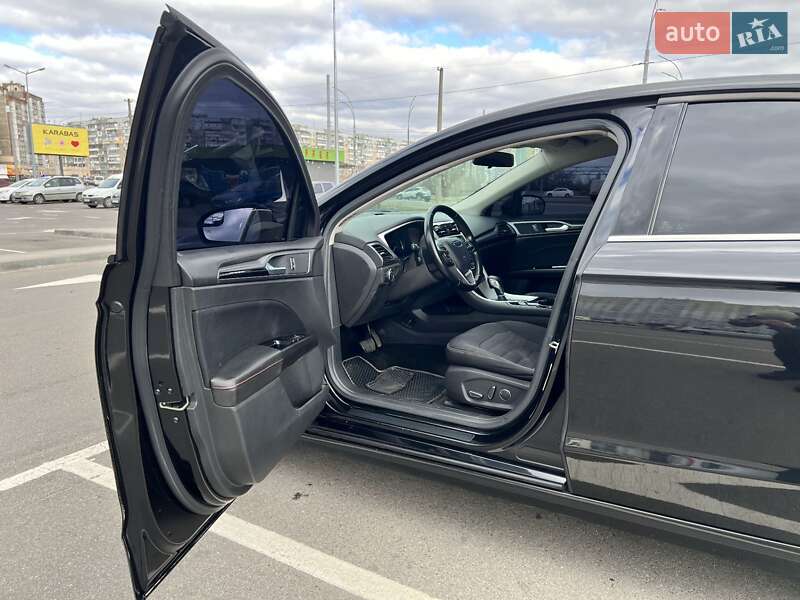 Седан Ford Fusion 2014 в Киеве