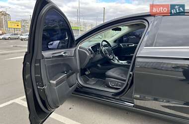 Седан Ford Fusion 2014 в 