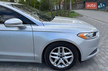 Седан Ford Fusion 2015 в 