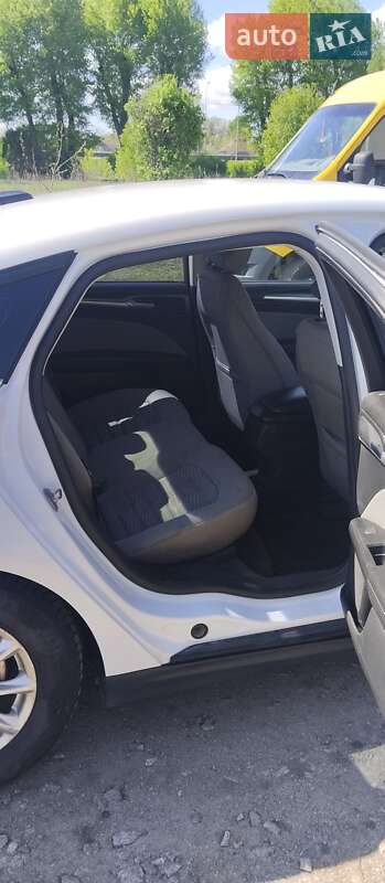 Седан Ford Fusion 2015 в Киеве