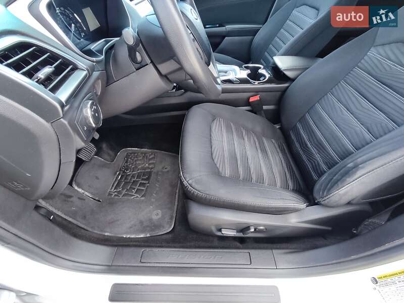 Седан Ford Fusion 2016 в Києві