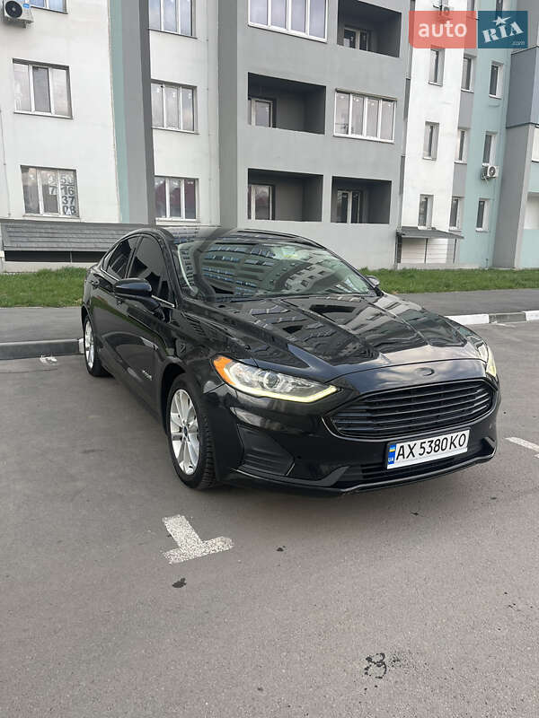 Седан Ford Fusion 2019 в Харькове