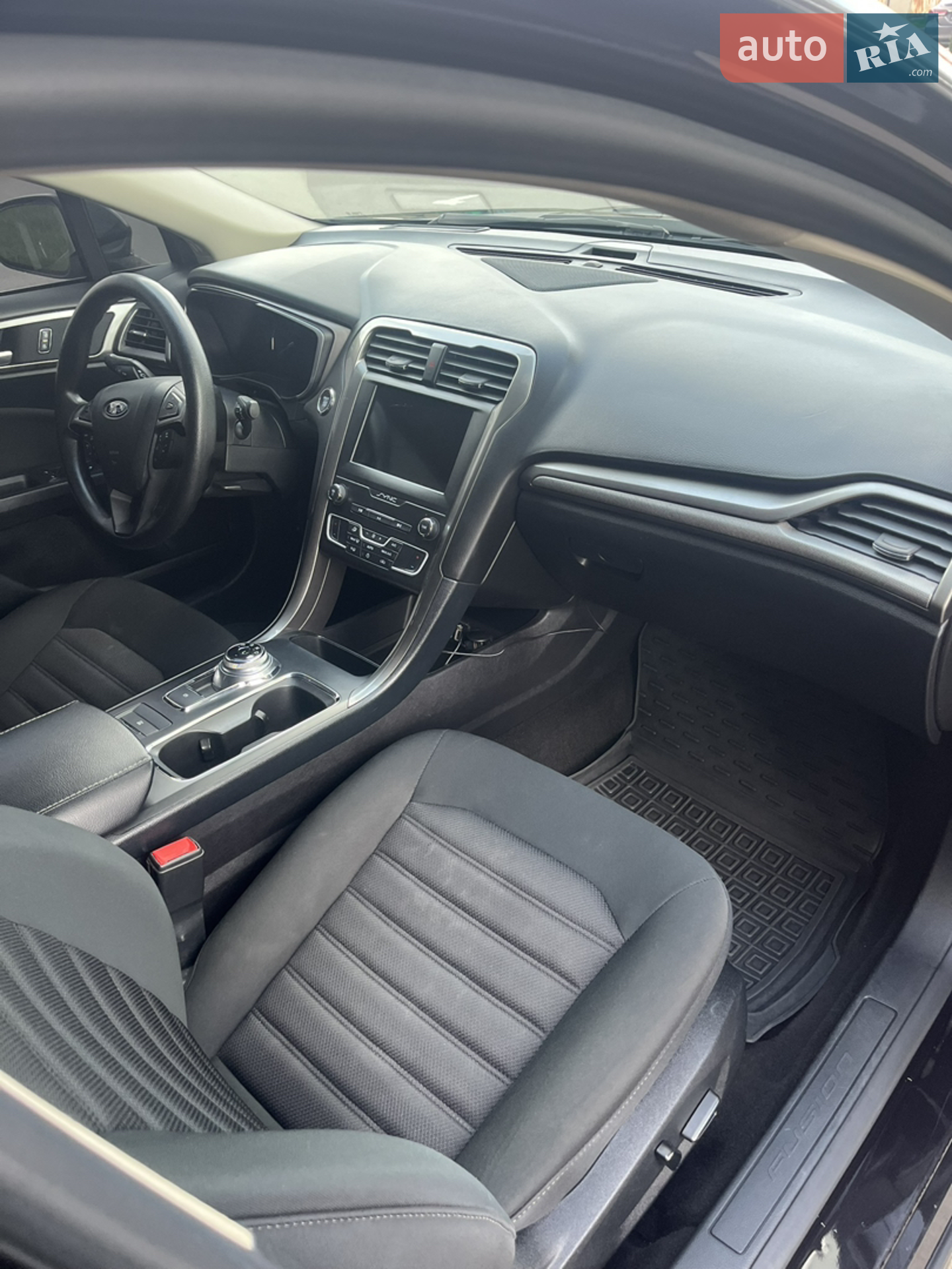 2019 Ford Fusion - мініатюра 17
