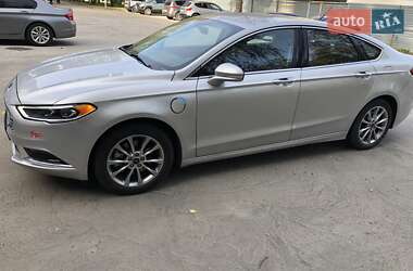 Седан Ford Fusion 2018 в Чернівцях
